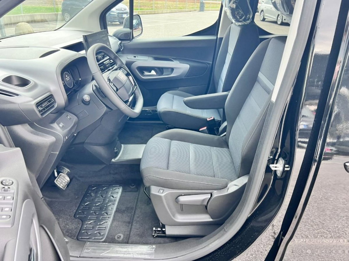 Fiat Doblò 1.5 d 130cv (5)