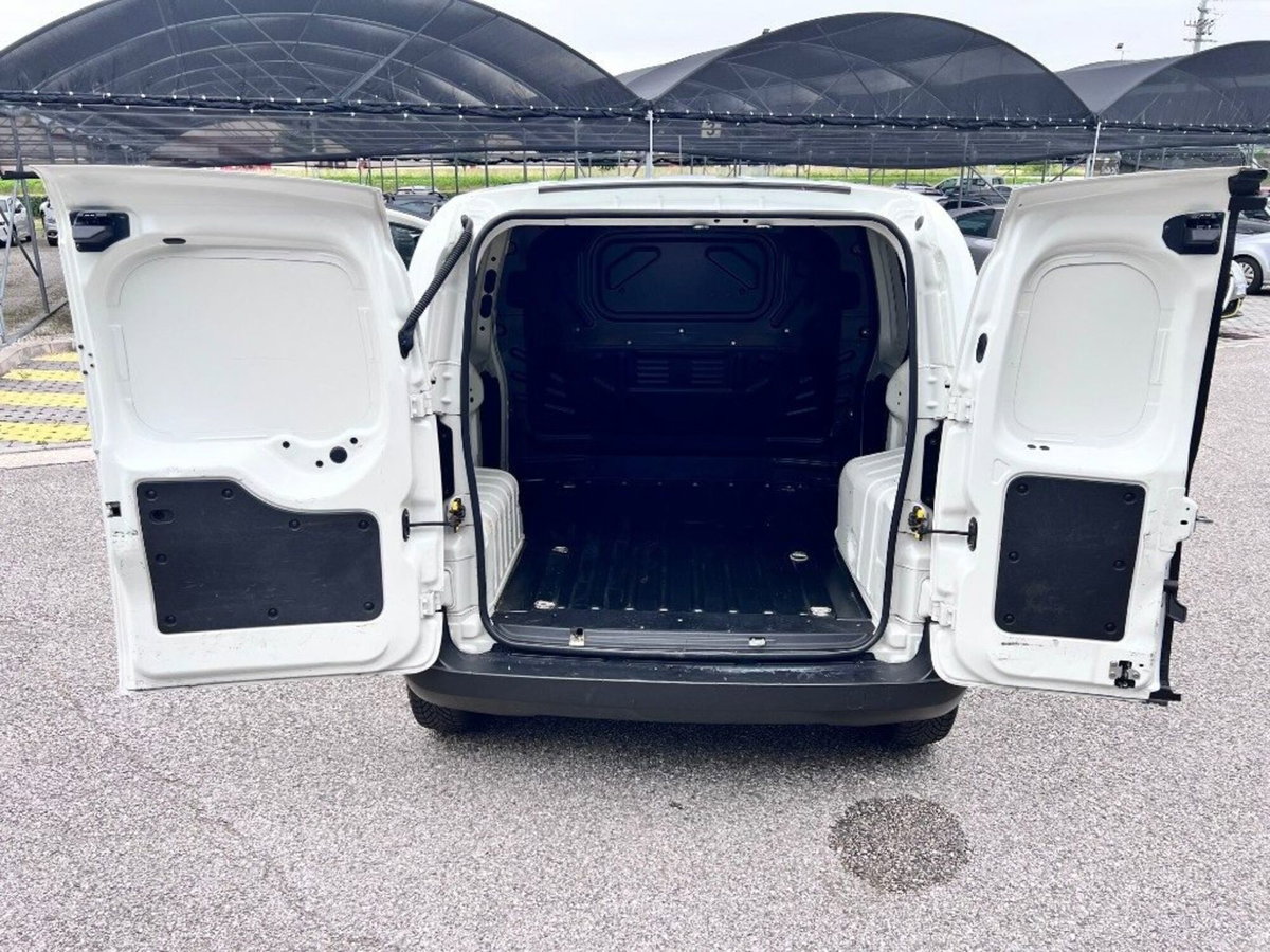 Fiat Fiorino QUBO 1.3 MJT 95CV SX (N1) (9)