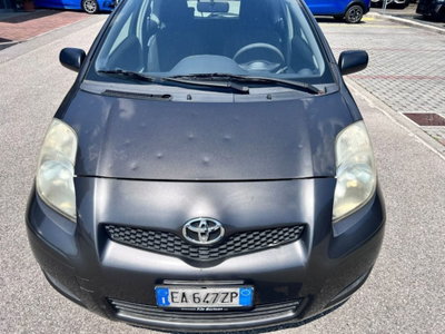 Toyota Yaris 1.0 3 porte (11)