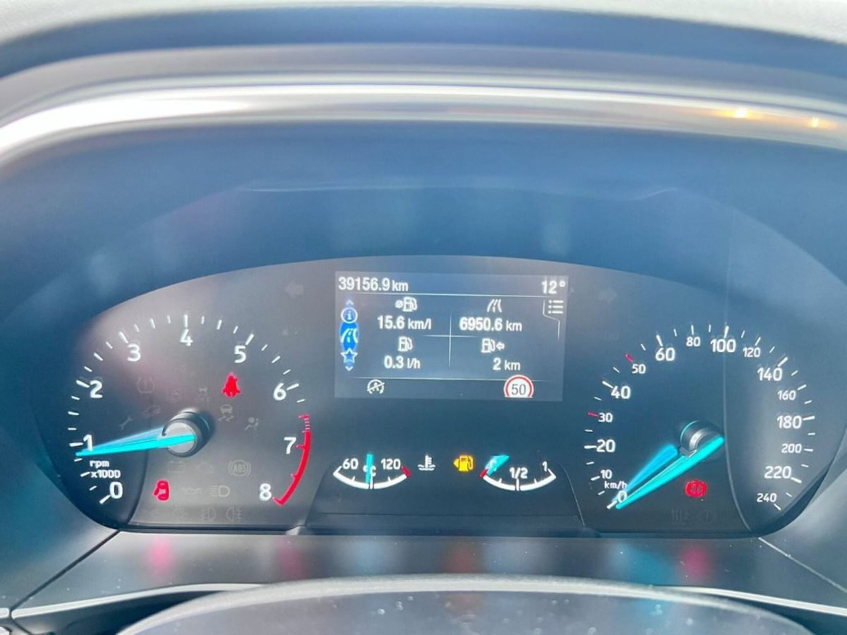 Ford Focus Station Wagon 1.0 EcoBoost Hybrid 125 CV SW Active (11)