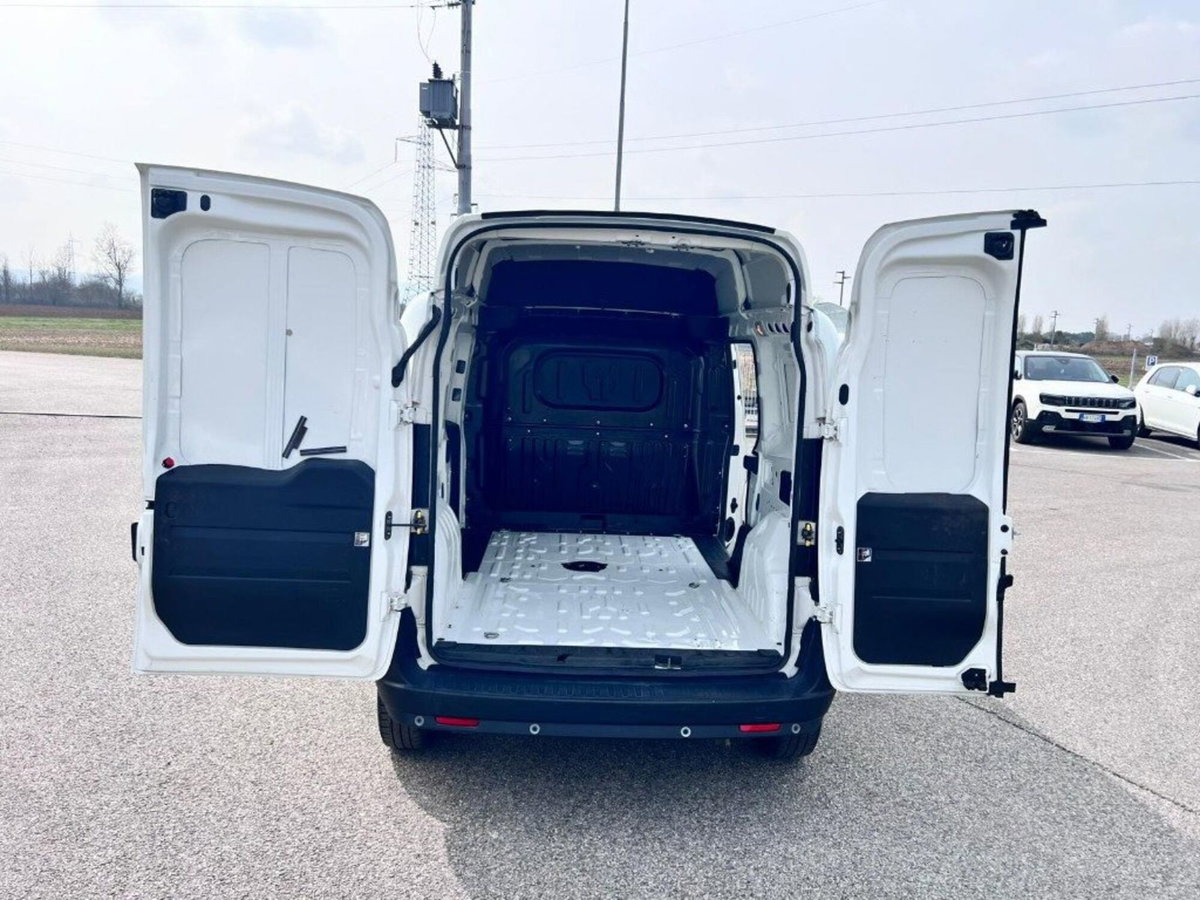 Fiat Doblò Furgone 1.6 MJT 105CV PL-TA Cargo Maxi XL Lamierato (7)