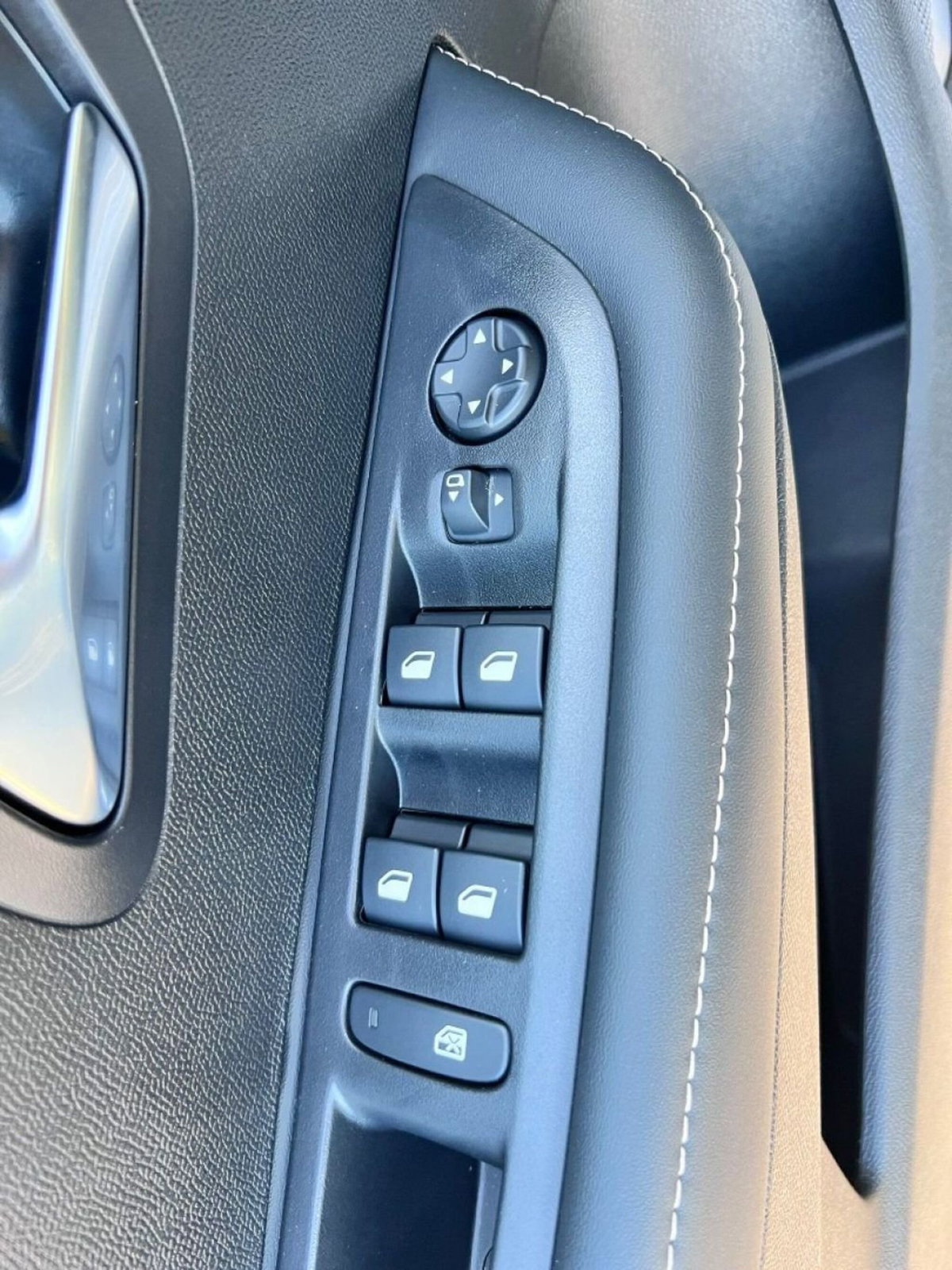 Peugeot 208 PureTech 100 Stop&Start 5 porte Allure (13)