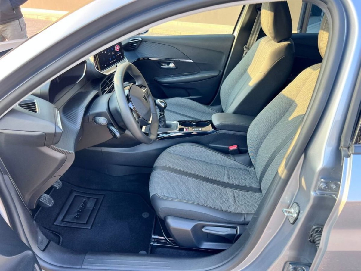Peugeot 208 PureTech 100 Stop&Start 5 porte Allure (5)