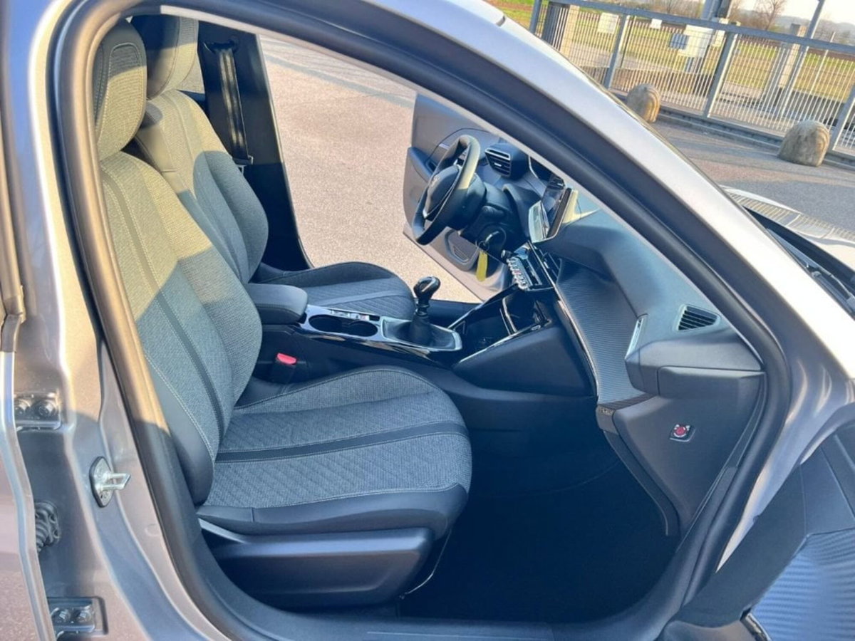 Peugeot 208 PureTech 100 Stop&Start 5 porte Allure (6)