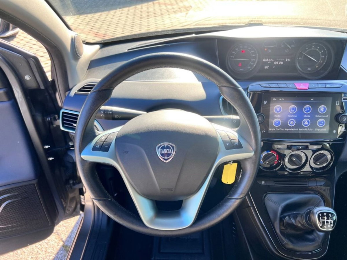 Lancia Ypsilon 1.0 FireFly 5 porte S&S Hybrid Gold Plus (10)
