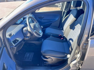 Lancia Ypsilon 1.0 FireFly 5 porte S&S Hybrid Gold Plus (5)