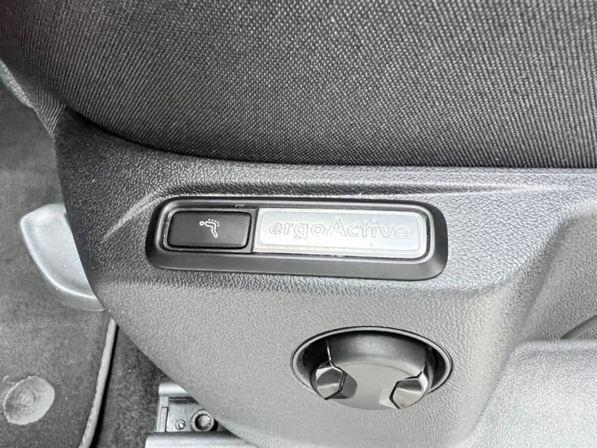 Volkswagen Tiguan 1.4 TSI eHYBRID DSG Life (10)