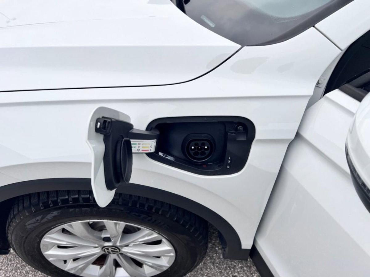 Volkswagen Tiguan 1.4 TSI eHYBRID DSG Life (11)