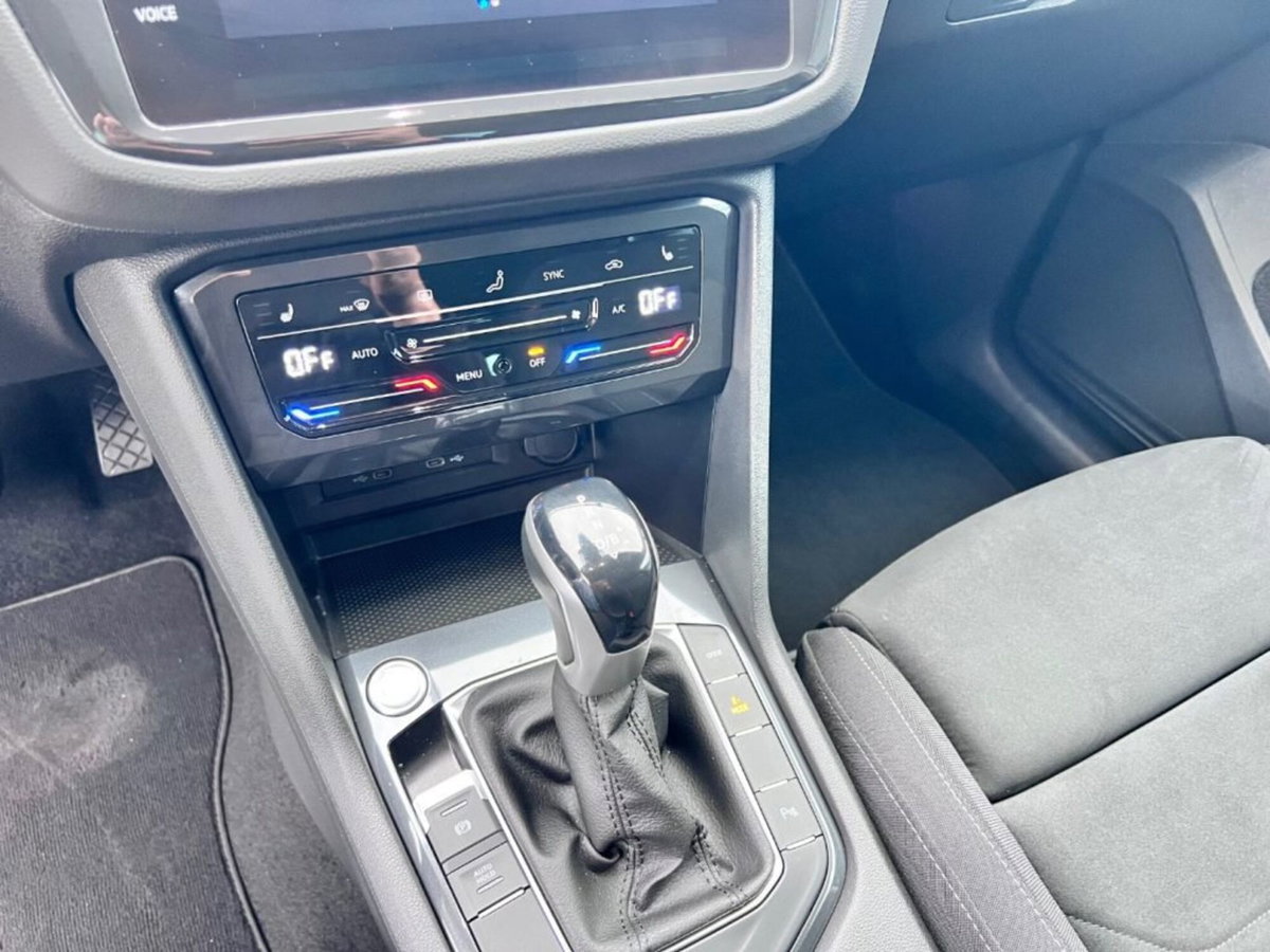 Volkswagen Tiguan 1.4 TSI eHYBRID DSG Life (14)