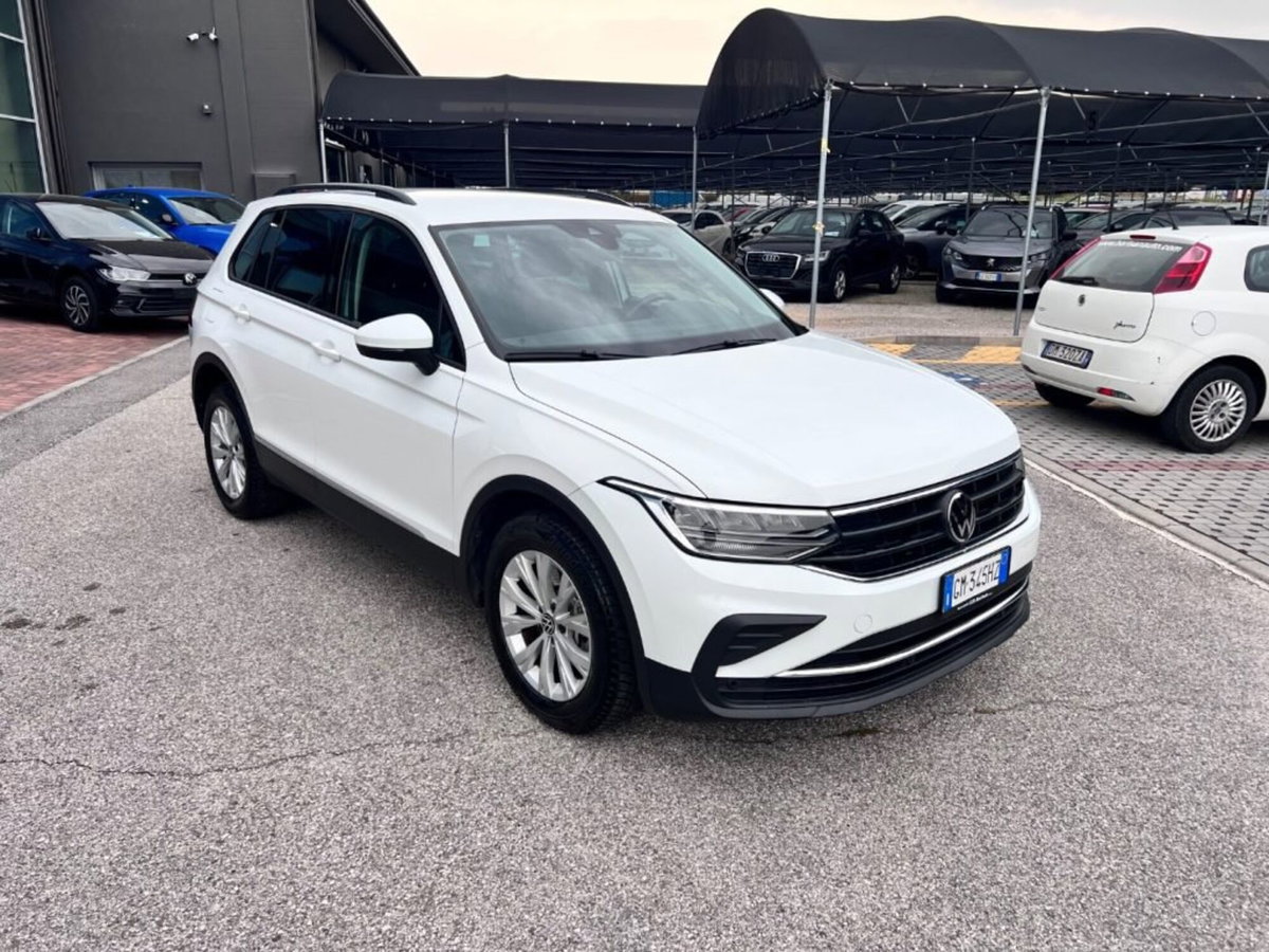 Volkswagen Tiguan 1.4 TSI eHYBRID DSG Life (2)