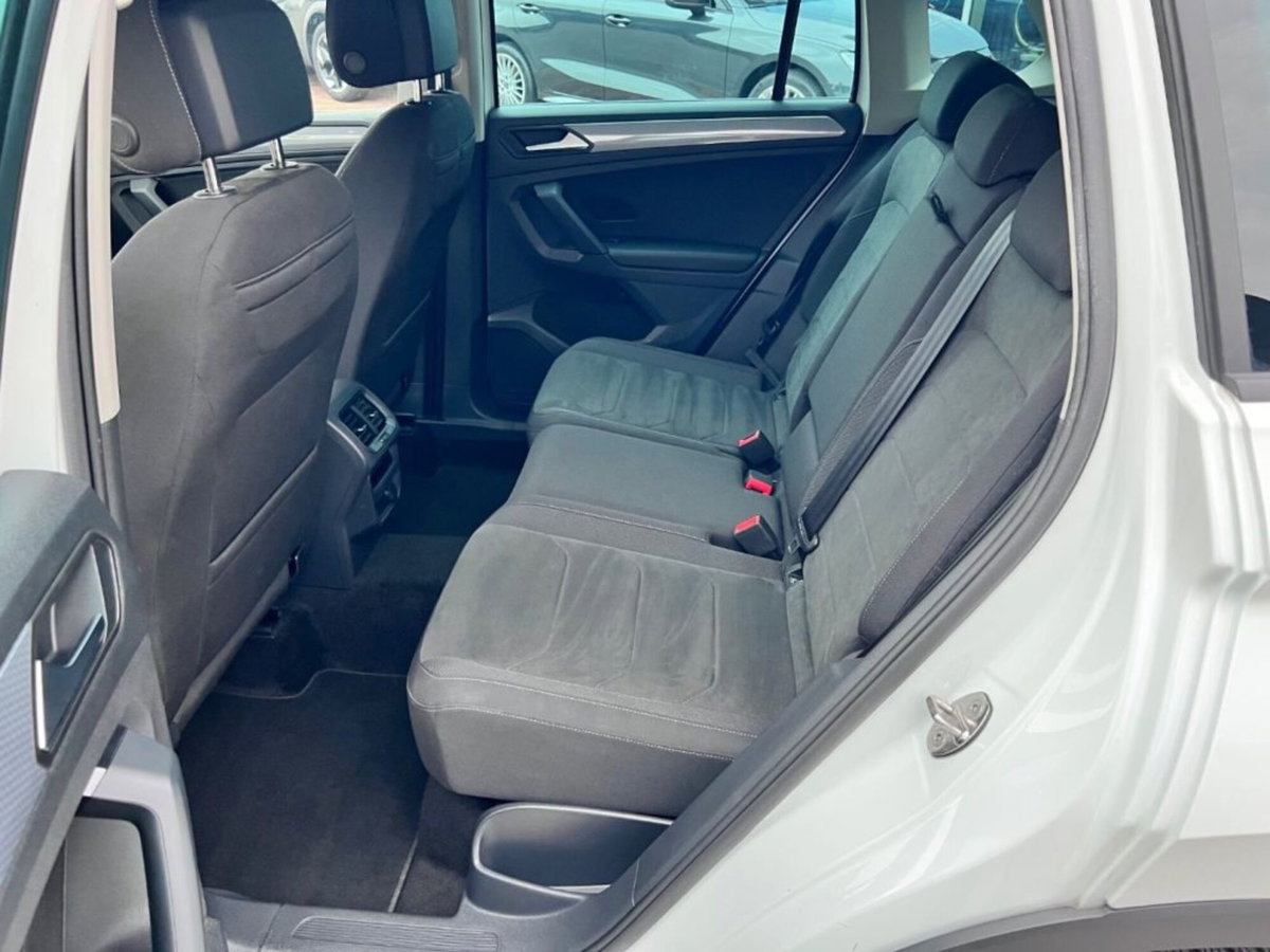 Volkswagen Tiguan 1.4 TSI eHYBRID DSG Life (6)