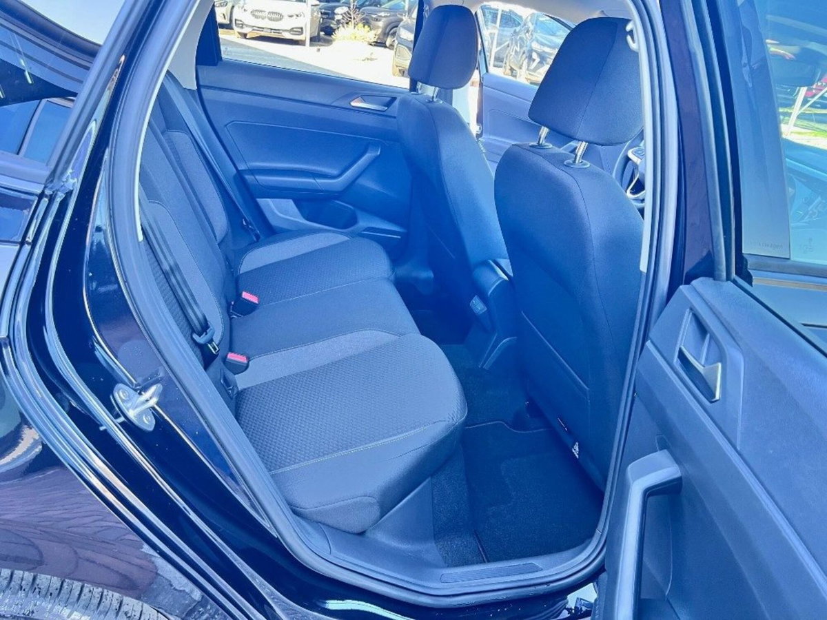 Volkswagen Polo 1.0 EVO (7)