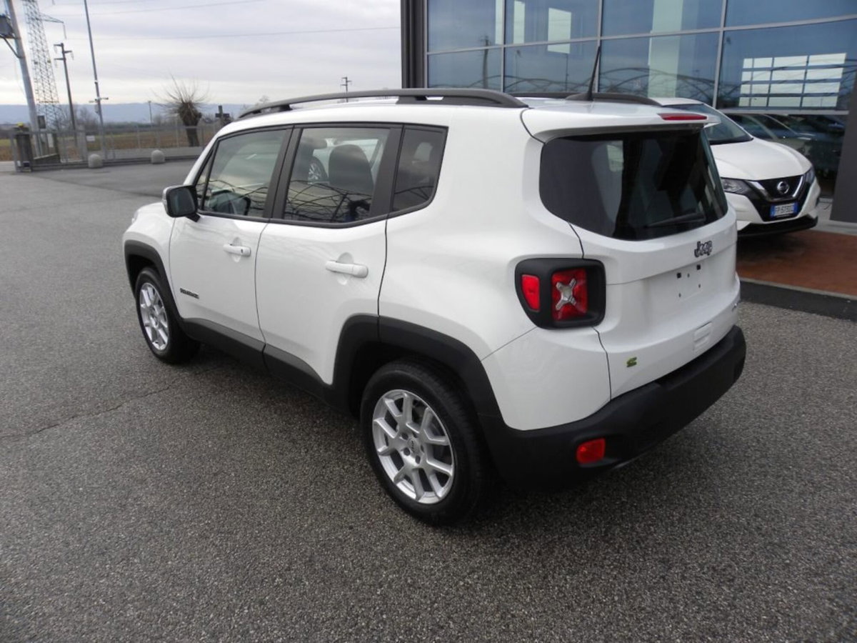 Jeep Renegade 1.5 Turbo T4 MHEV Limited (4)