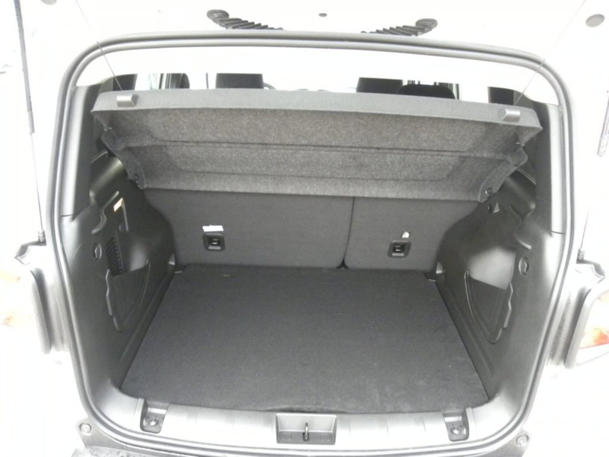 Jeep Renegade 1.5 Turbo T4 MHEV Limited (8)