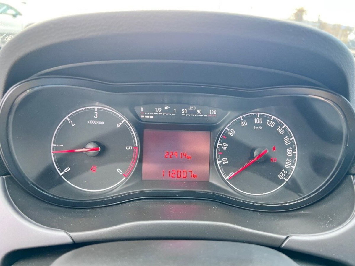 Opel Corsa Coupé 1.3 CDTI Van (8)
