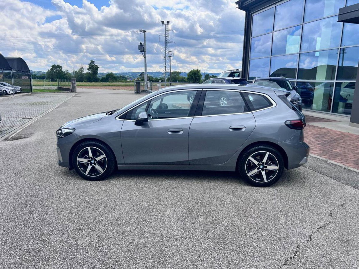 BMW Serie 2 Active Tourer 218d  Luxury auto (4)