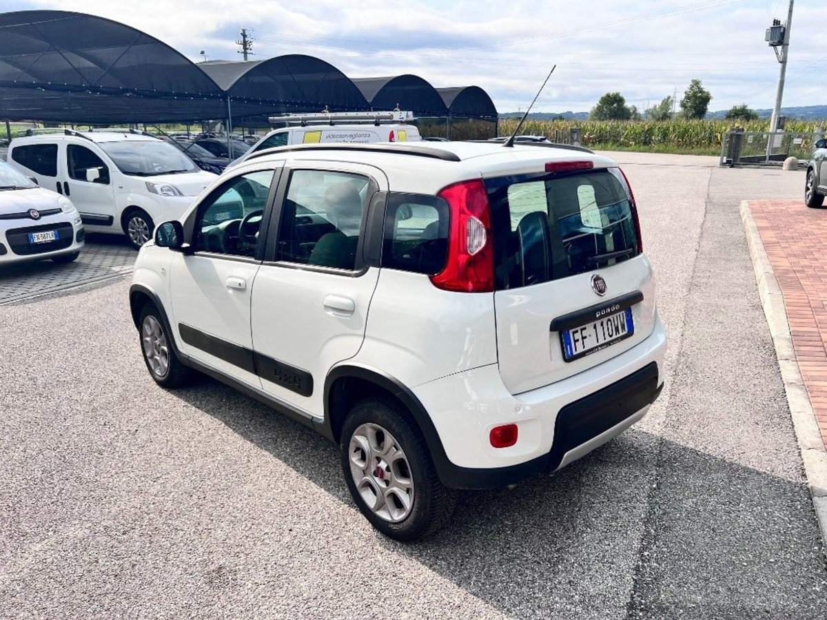 Fiat Panda 1.3 MJT 95 CV S&S 4x4 (4)