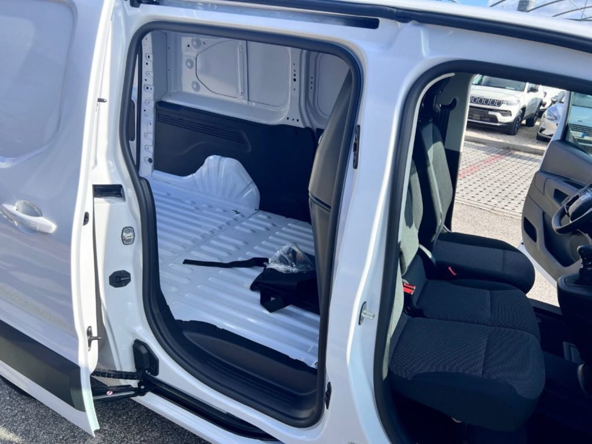 Fiat Doblò 1.5 d 100cv (8)
