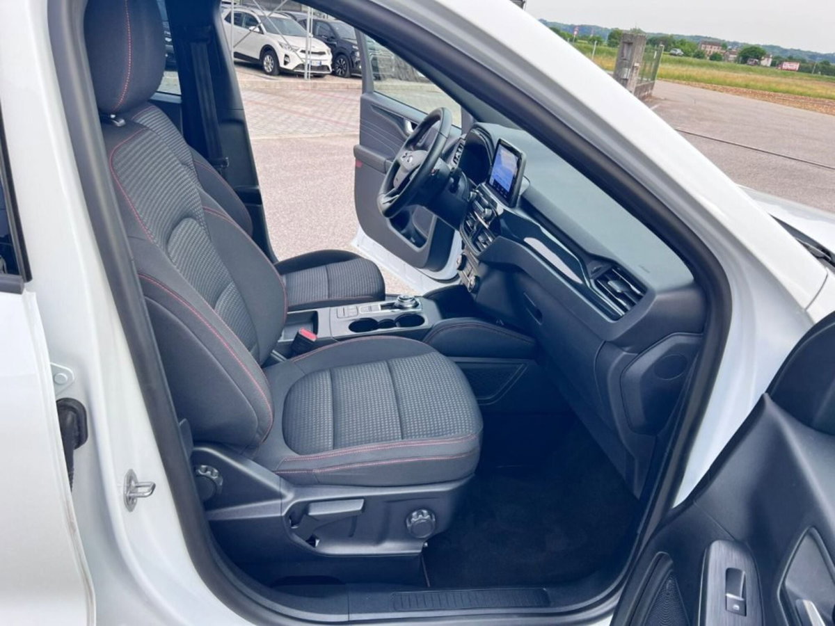 Ford Kuga 1.5 EcoBlue 120 CV aut. 2WD ST-Line (6)