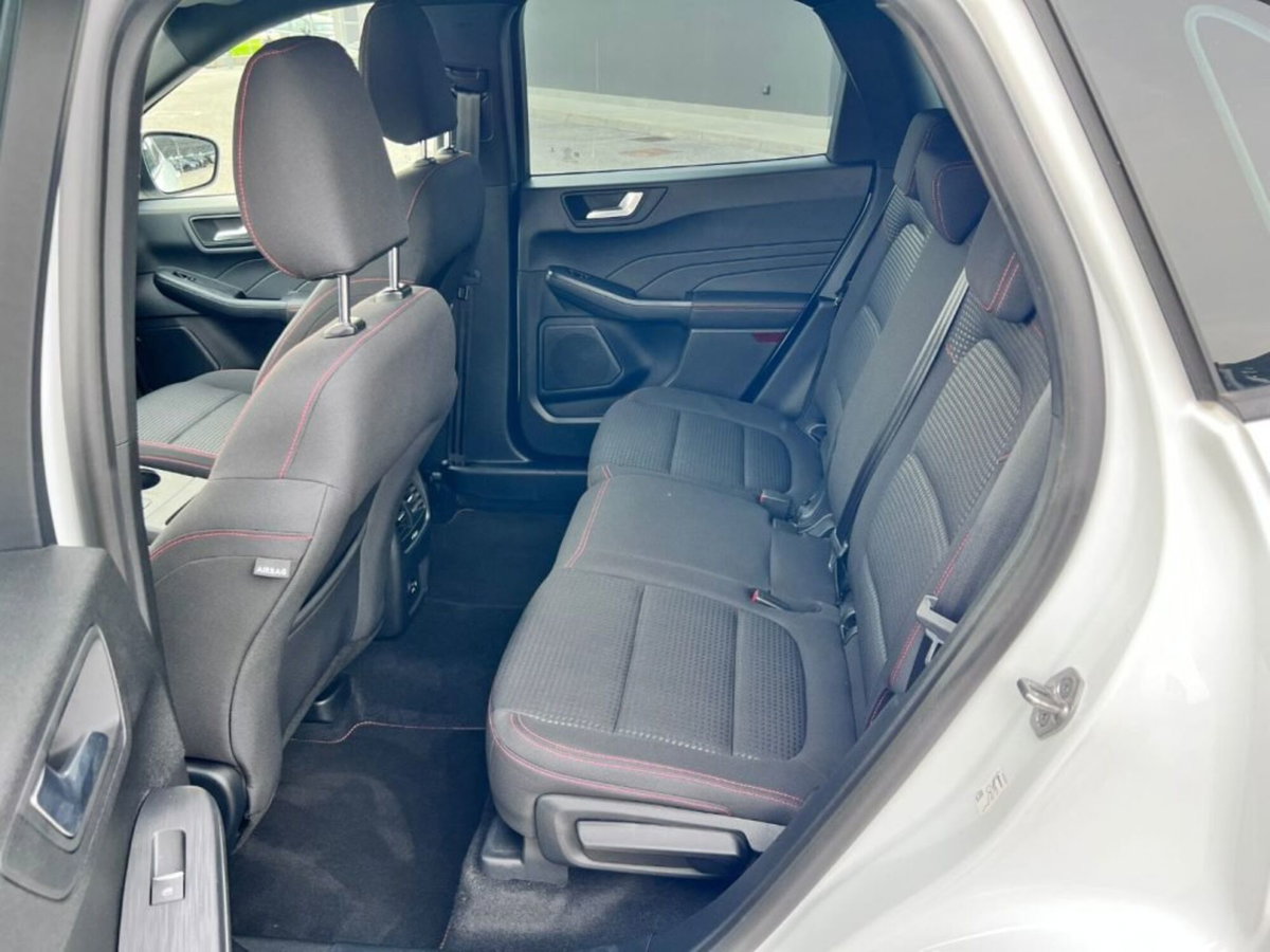 Ford Kuga 1.5 EcoBlue 120 CV aut. 2WD ST-Line (7)