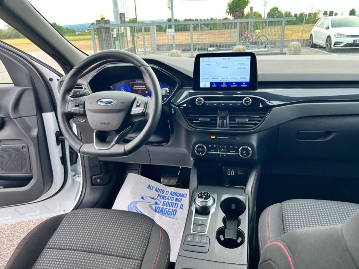 Ford Kuga 1.5 EcoBlue 120 CV aut. 2WD ST-Line (9)