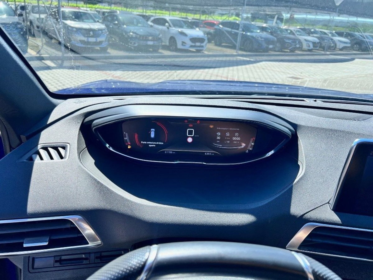 Peugeot 3008 BlueHDi 130 S&S EAT8 GT Line (13)