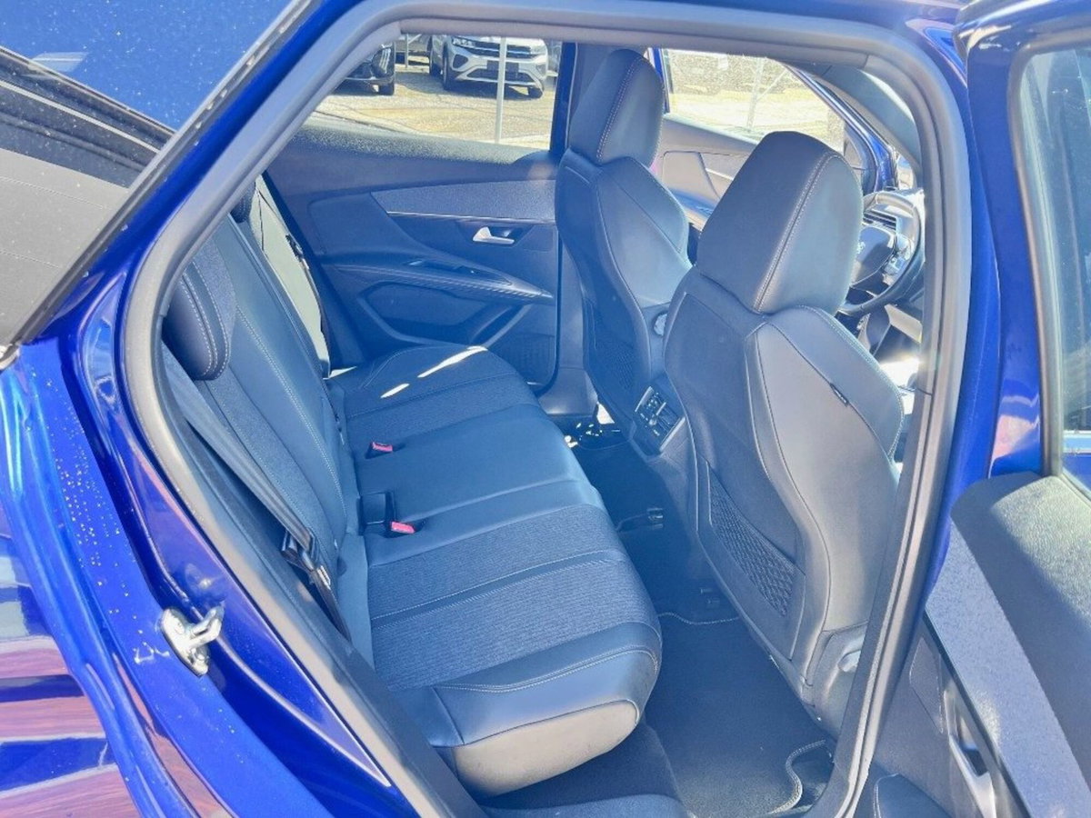 Peugeot 3008 BlueHDi 130 S&S EAT8 GT Line (7)