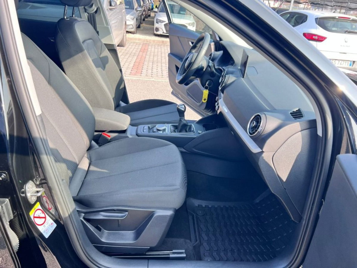 Audi Q2 Q2 30 TFSI Business (4)
