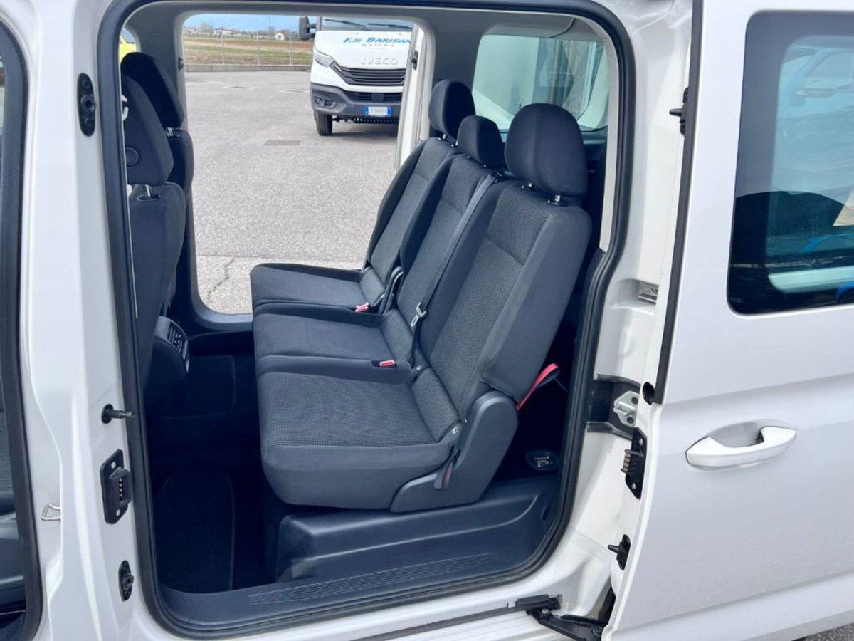 Volkswagen Caddy 2.0 TDI 122 CV Style Maxi (19)