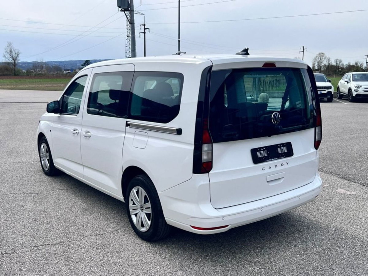 Volkswagen Caddy 2.0 TDI 122 CV Style Maxi (4)