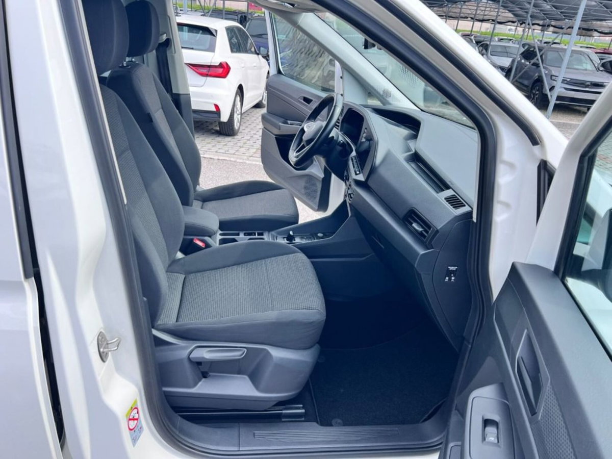 Volkswagen Caddy 2.0 TDI 122 CV Style Maxi (6)