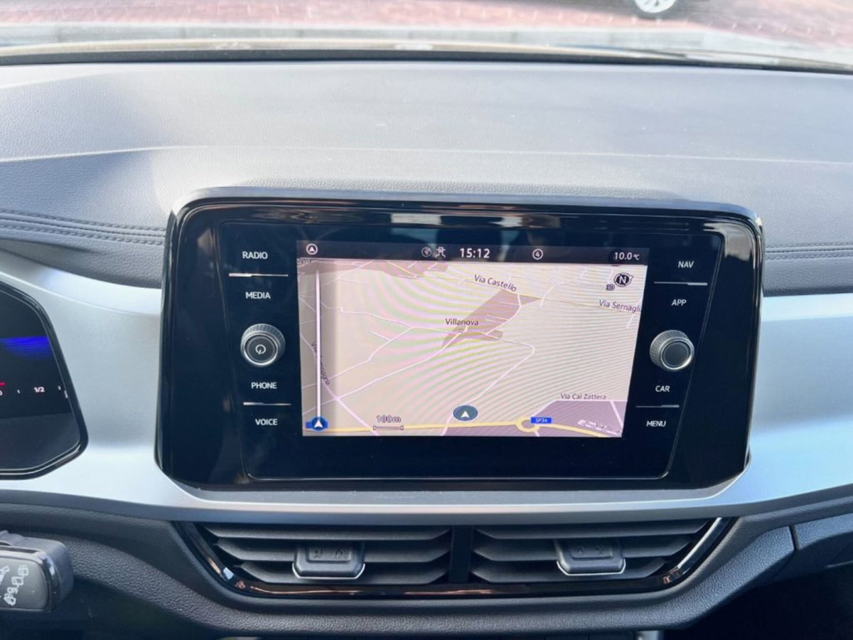 Volkswagen T-Roc 2.0 tdi Life 115cv (12)