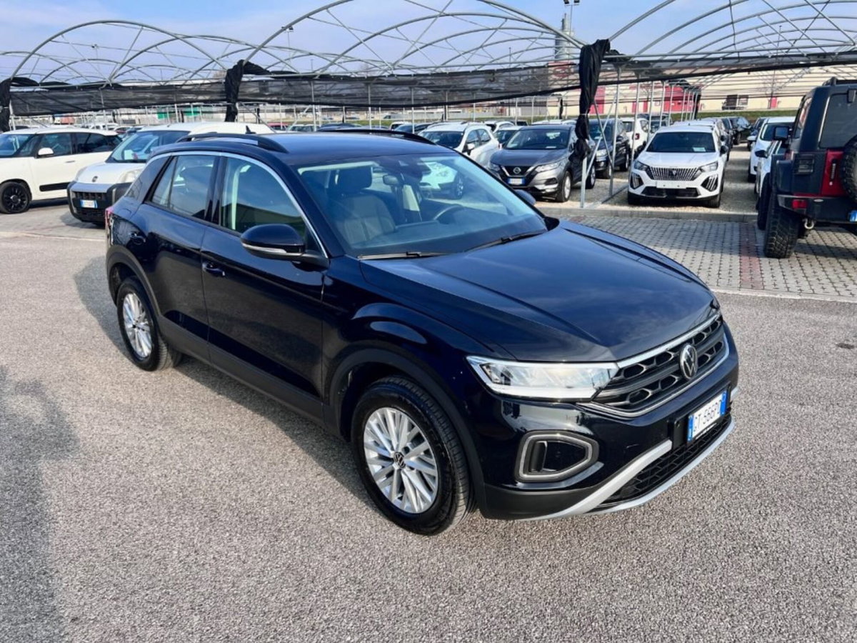 Volkswagen T-Roc 2.0 tdi Life 115cv (2)