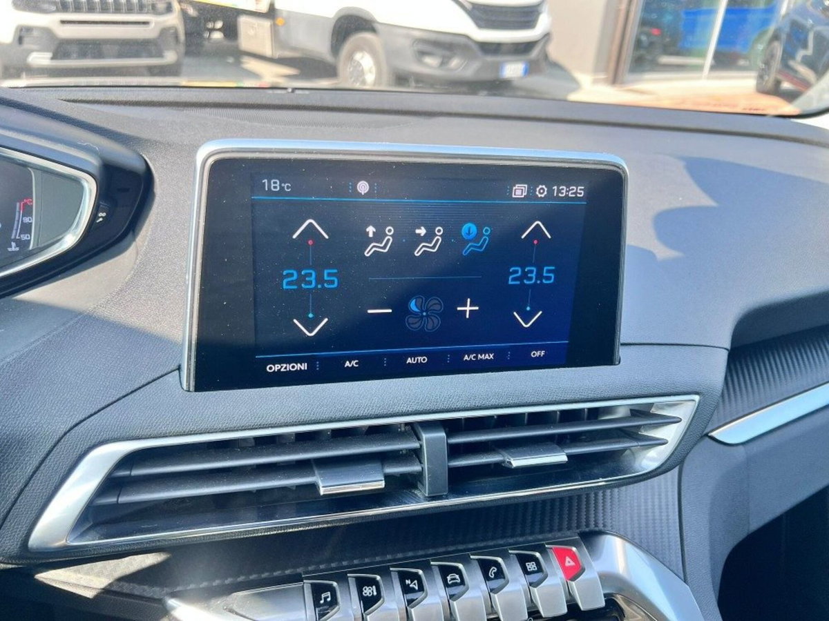 Peugeot 3008 BlueHDi 130 S&S Business (10)