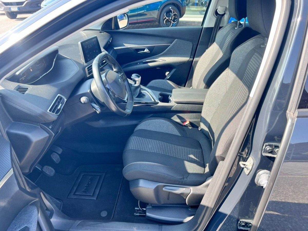 Peugeot 3008 BlueHDi 130 S&S Business (5)