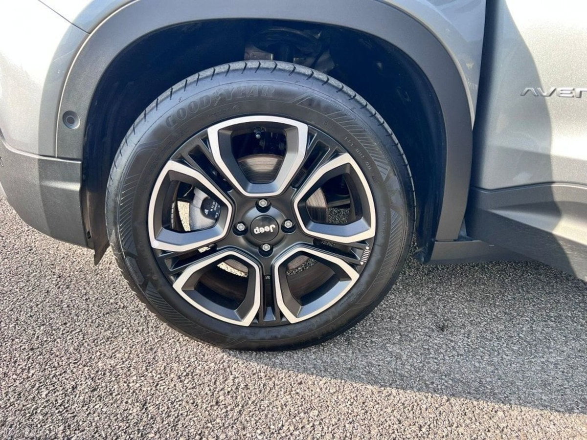 Jeep Avenger full-electric Summit fwd 156cv auto (11)