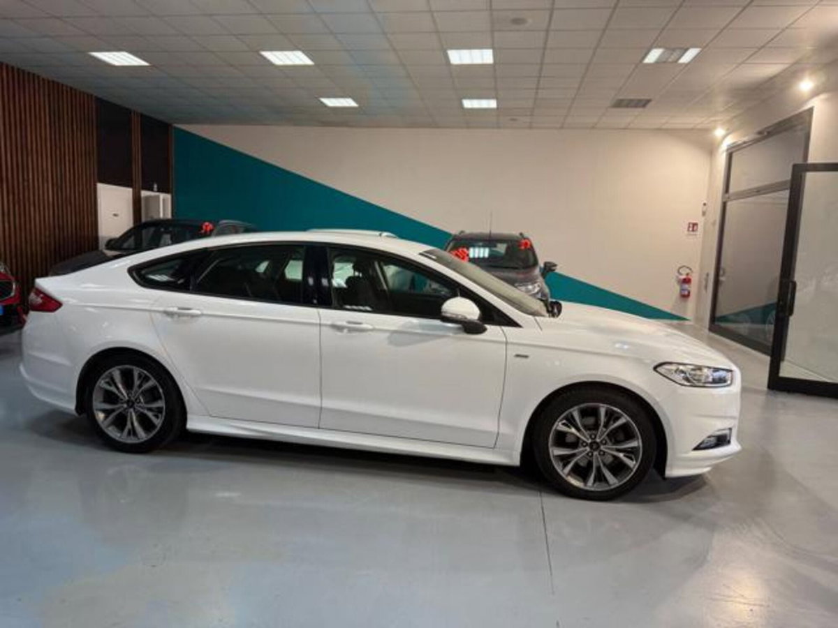 Ford Mondeo 2.0 EcoBlue 150 CV S&S aut. 4p. Vignale (7)