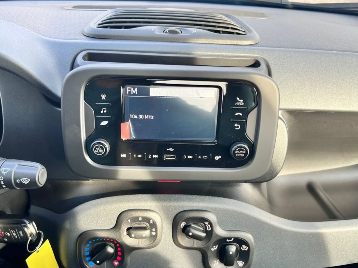 Fiat Panda 1.0 firefly hybrid Icon s&s 70cv (10)