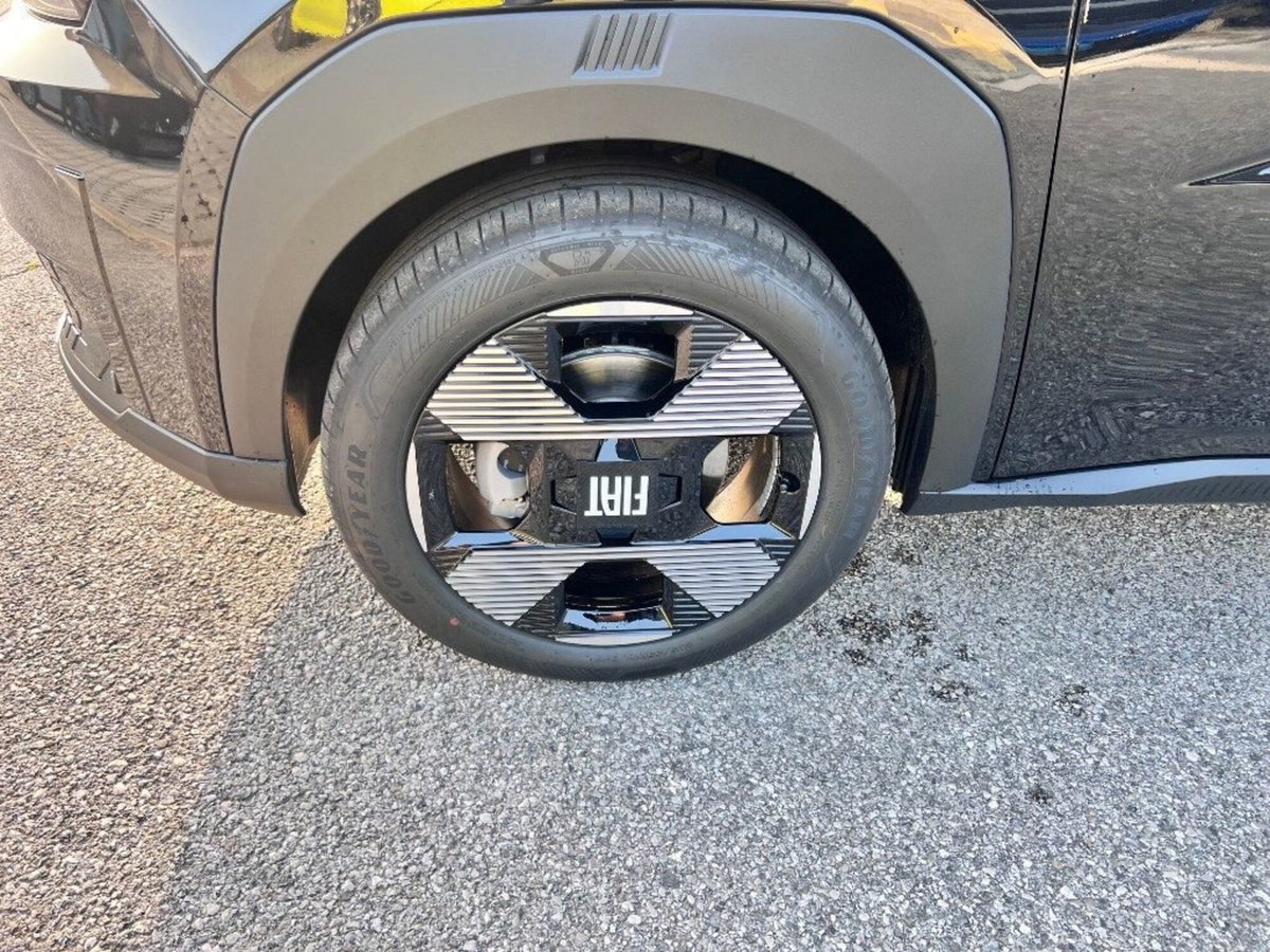 Fiat Grande Panda 1.2 hybrid La Prima 110cv edct (13)