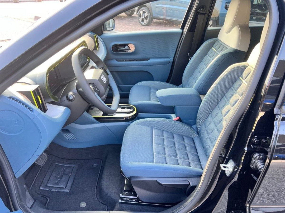 Fiat Grande Panda 1.2 hybrid La Prima 110cv edct (5)