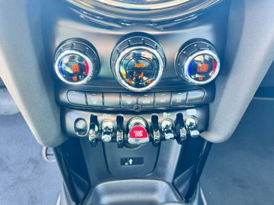 MINI Mini 1.5 Cooper Classic 5 porte (17)