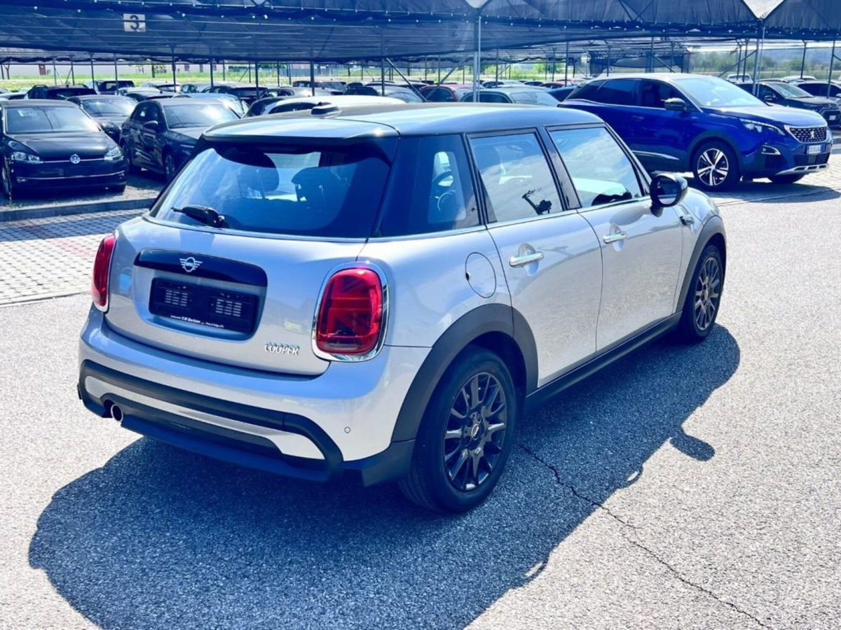 MINI Mini 1.5 Cooper Classic 5 porte (3)