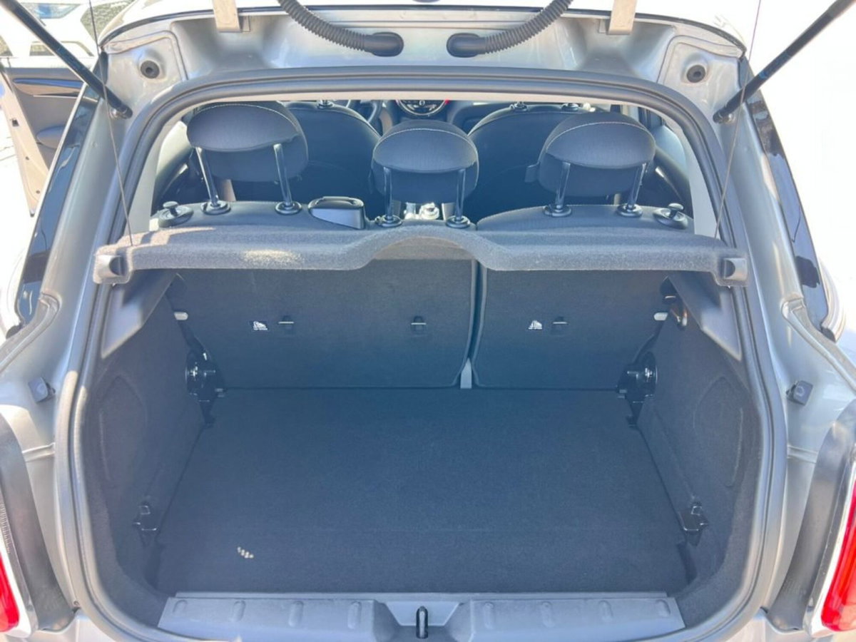 MINI Mini 1.5 Cooper Classic 5 porte (8)