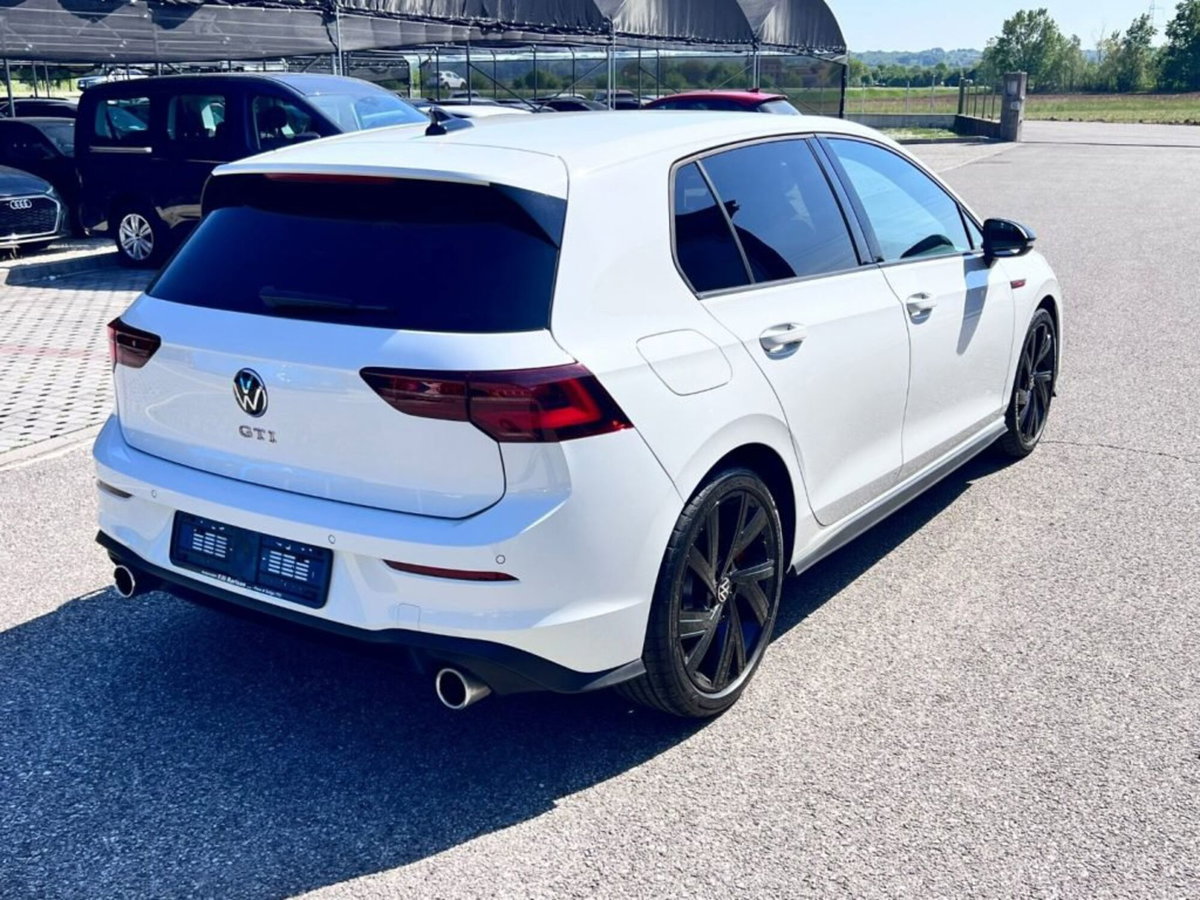 Volkswagen Golf 2.0 TSI GTI DSG (3)