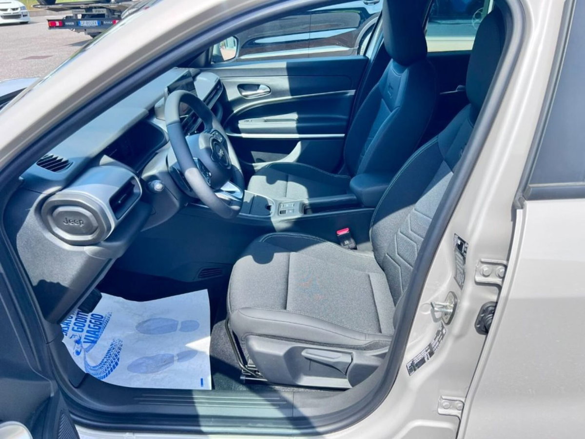 Jeep Avenger full-electric Summit fwd 156cv auto (5)