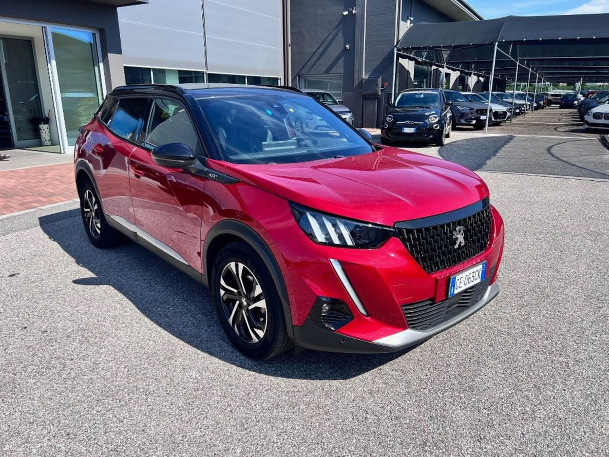Peugeot 2008 BlueHDi 110 S&S GT (2)