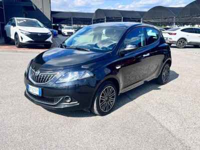 Lancia Ypsilon 1.0 FireFly 5 porte S&S Hybrid Ecochic Gold usata