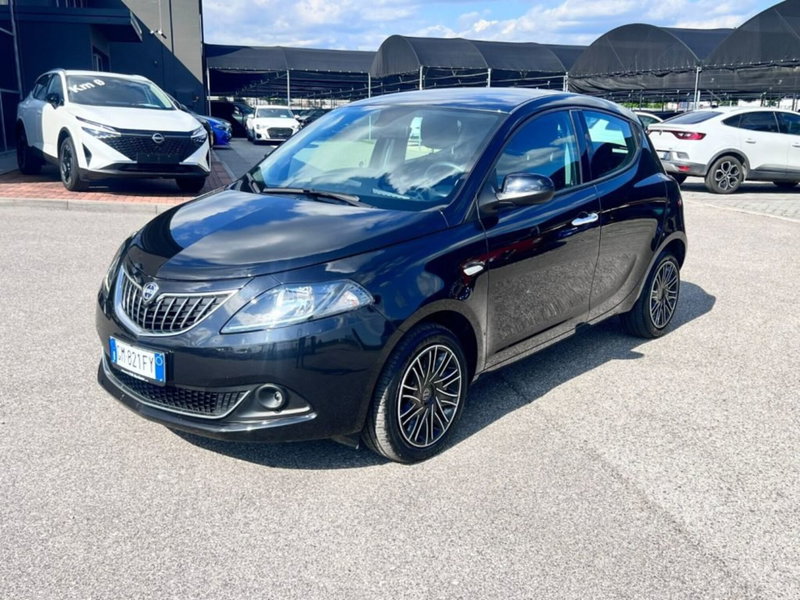Lancia Ypsilon 1.0 FireFly 5 porte S&S Hybrid Ecochic Gold