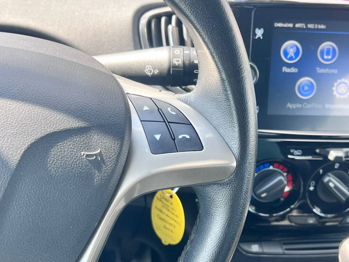 Lancia Ypsilon 1.0 FireFly 5 porte S&S Hybrid Ecochic Gold (9)