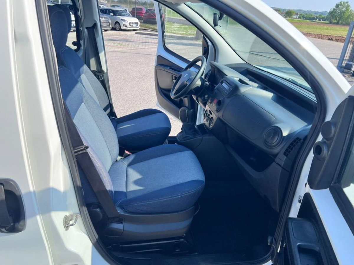 Peugeot Bipper 1.3 HDi 75CV FAP Furgone Comfort (6)